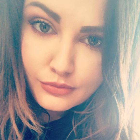 Meet your Posher, Shelby - Picture 1 of 1